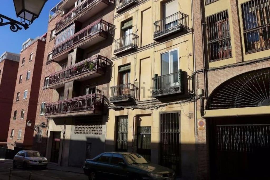 San Bernabe, Apartamento Para 2 En Las Vistillas Junto A Metro Puerta De Toledo Madrid Exterior photo